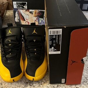 Air Jordan 12 Retro University Gold